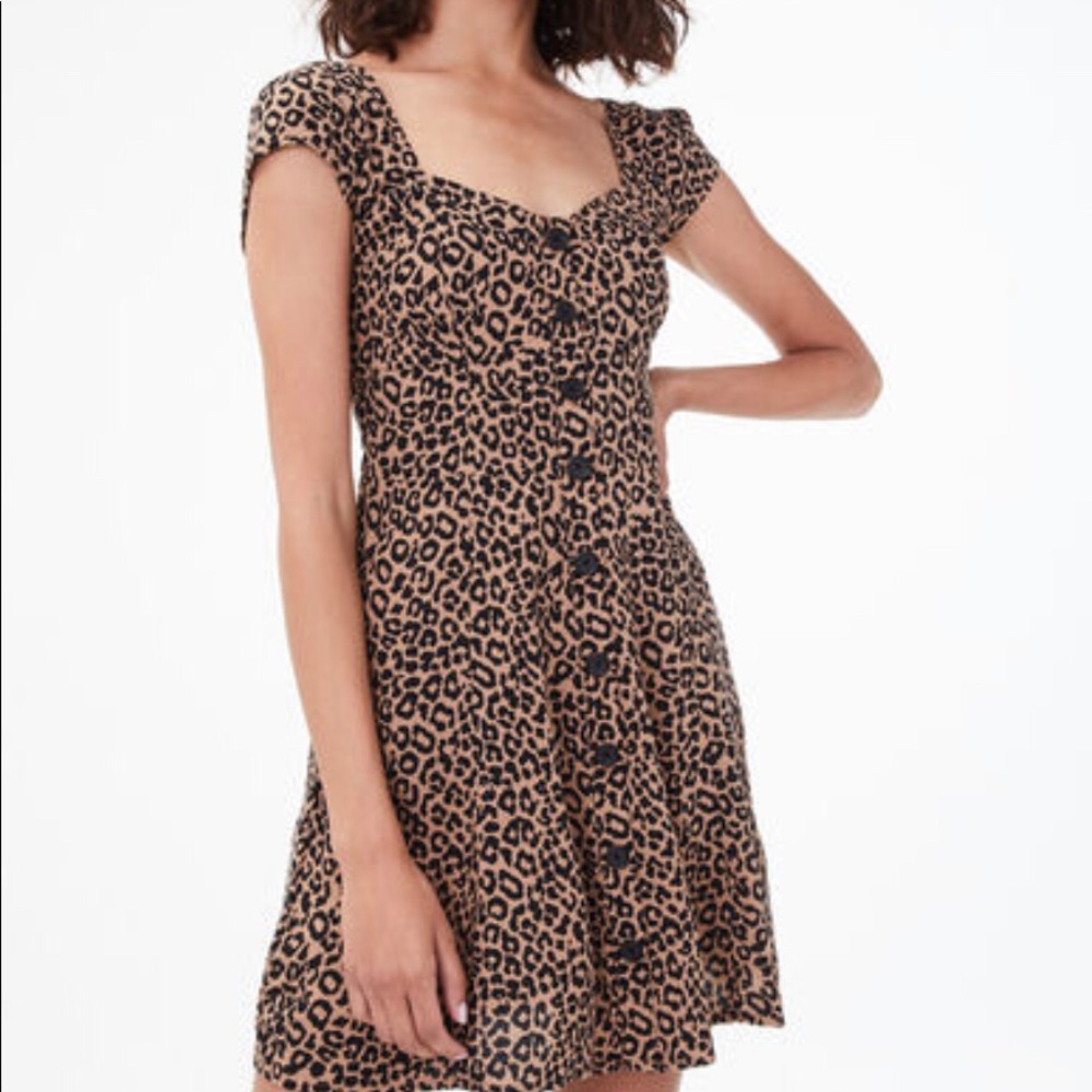 PRINTED BUTTON-FRONT FIT & FLARE DRESS